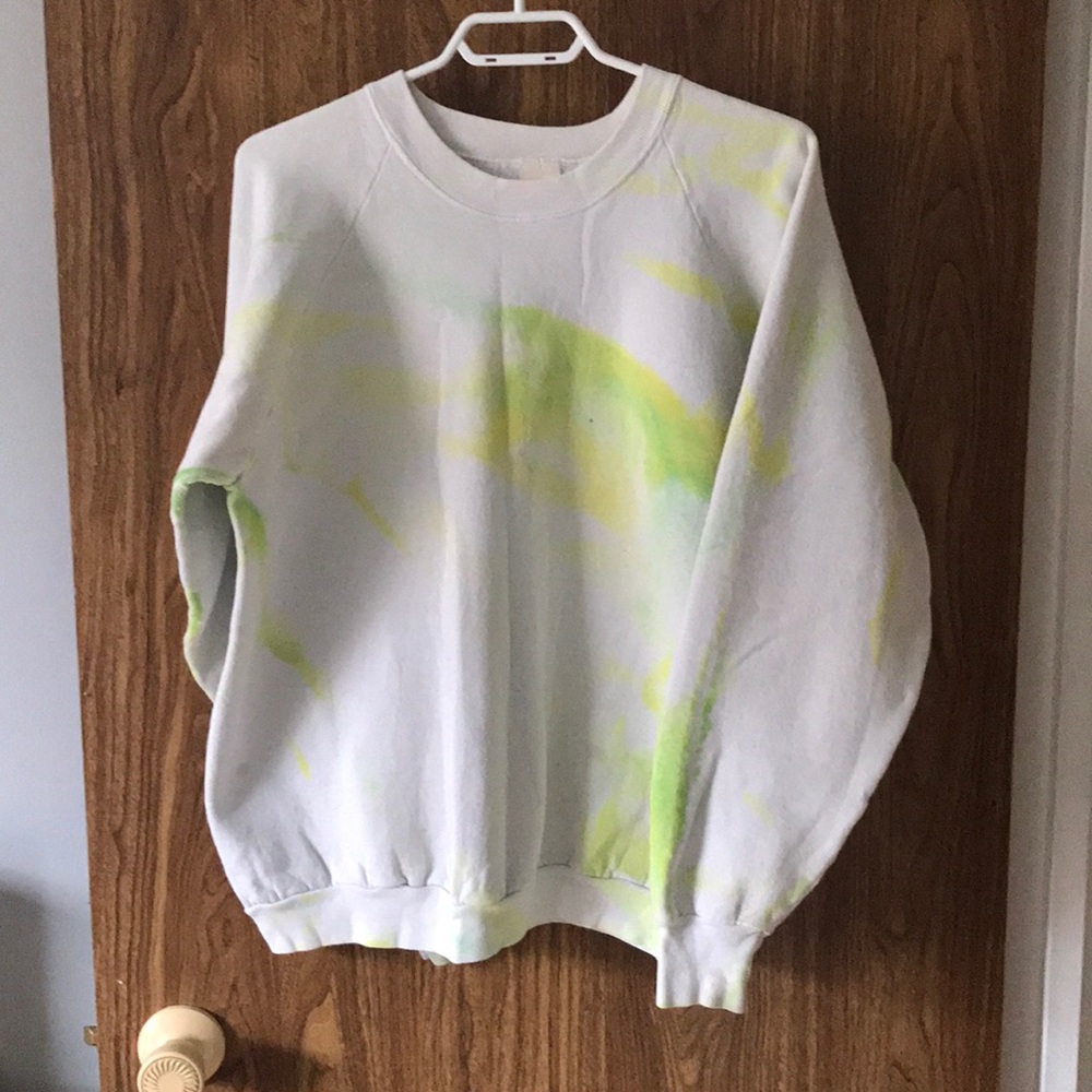 3/$20 Vintage tye-dye pull-over sweater